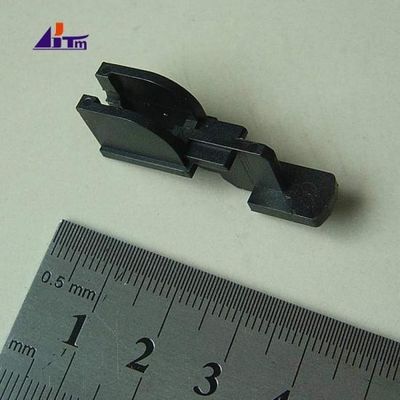 1750053427 1790253503 Wincor Nixdorf CMD-V4 Cassette Locker Pièces de distributeur automatique de billets
